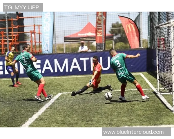 楚阿梅尼的崛起与挑战：一位年轻球员在国际足球舞台上的奋斗历程