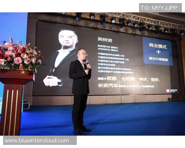 李泓澎的成长之路与未来展望：从青涩少年到行业领军人物的蜕变与思考