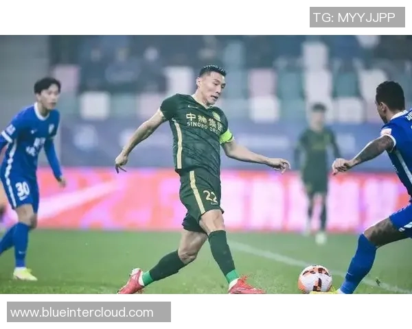 南京足球队积分榜领跑以51分优势稳居邀请赛首位 南京足球队积分榜领跑以51分优势稳居邀请赛首位