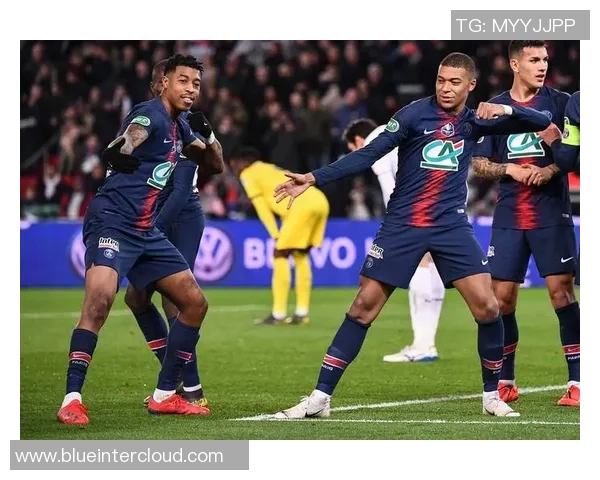 巴西国际迎战蒙得维拉展现南美足球激情与实力对决 巴西国际迎战蒙得维拉展现南美足球激情与实力对决