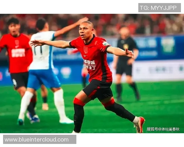 成都羽毛球队边路渗透战术解析与热点关注MBA 成都羽毛球队边路渗透战术解析与热点关注MBA