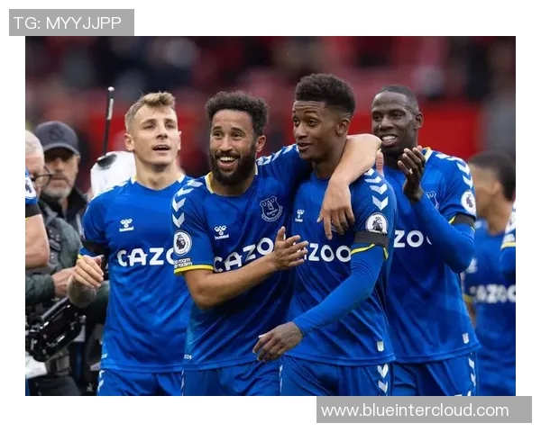 桑德兰主场迎战西汉姆联期待精彩对决双方争夺英超宝贵积分 桑德兰主场迎战西汉姆联期待精彩对决双方争夺英超宝贵积分