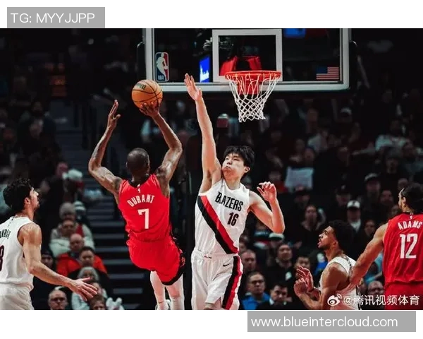 火箭队与开拓者的激烈对决谁能在这场NBA较量中胜出 火箭队与开拓者的激烈对决谁能在这场NBA较量中胜出