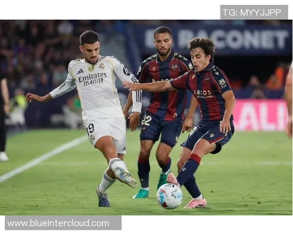 维戈塞尔塔主场迎战巴伦西亚双方争夺西甲宝贵积分 维戈塞尔塔主场迎战巴伦西亚双方争夺西甲宝贵积分